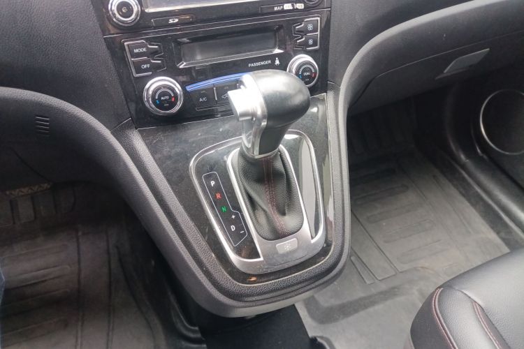 哈弗H6 2016款 升级版 1.5T 自动两驱精英型中控内饰18