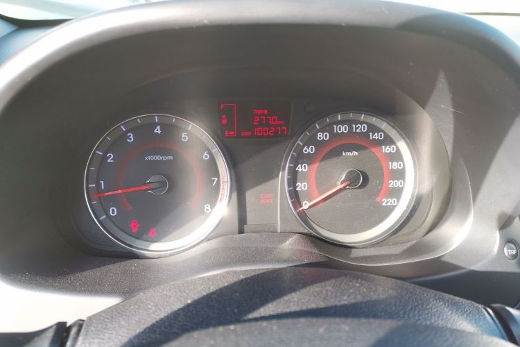 现代 瑞奕 2014款 1.4L 手动GLX中控内饰14