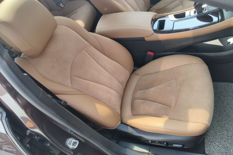 别克 君越 2016款 20T 豪华型局部细节41