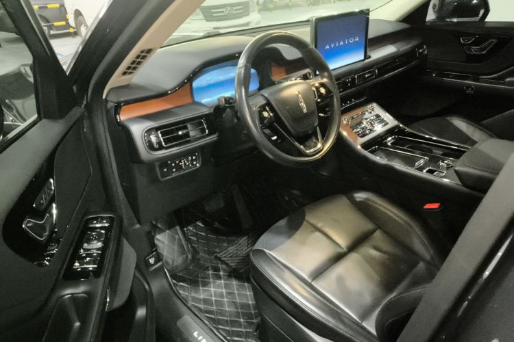 林肯 飞行家 2021款 3.0T V6 四驱尊享版中控内饰20