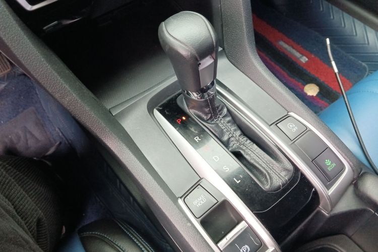 本田 思域 2019款 220TURBO CVT劲动版 国VI中控内饰18