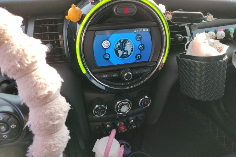 MINI 2021款 1.5T ONE PLUS中控内饰16