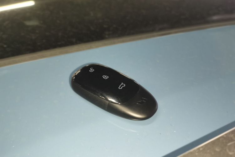 理想汽车 理想ONE 2021款 增程6座版中控内饰11