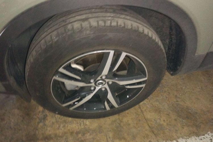 沃尔沃XC40 2024款 B3 智远运动版车身外观6007