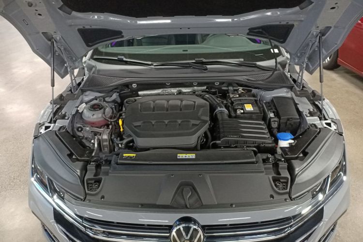 一汽-大众CC 2024款 380TSI 夺目版机舱底盘24