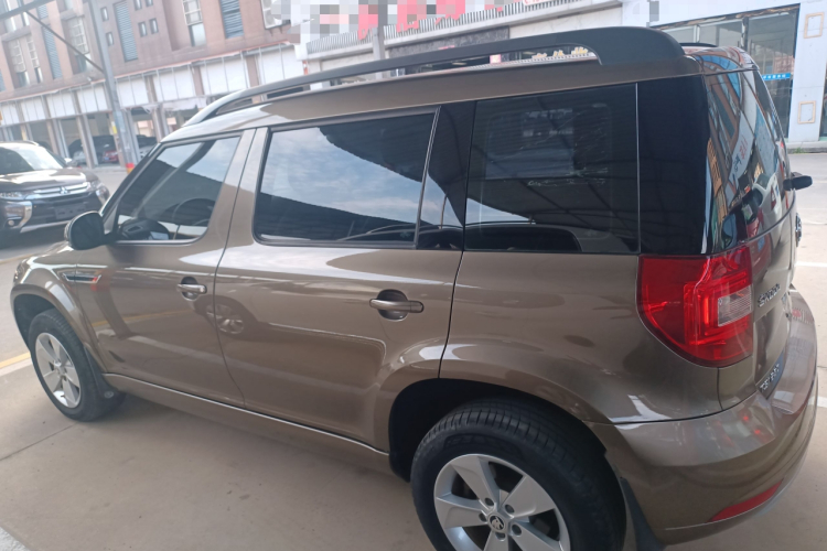 斯柯达 Yeti 2017款 TSI280 DSG前行版车身外观6003