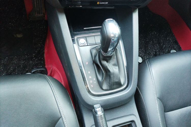 大众 速腾 2018款 1.6L 自动舒适型中控内饰18