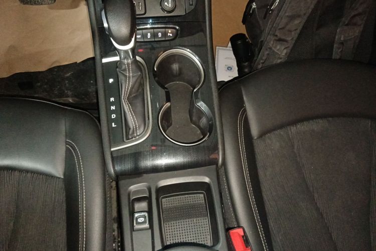 别克 威朗 2020款 20T CVT领先型中控内饰18