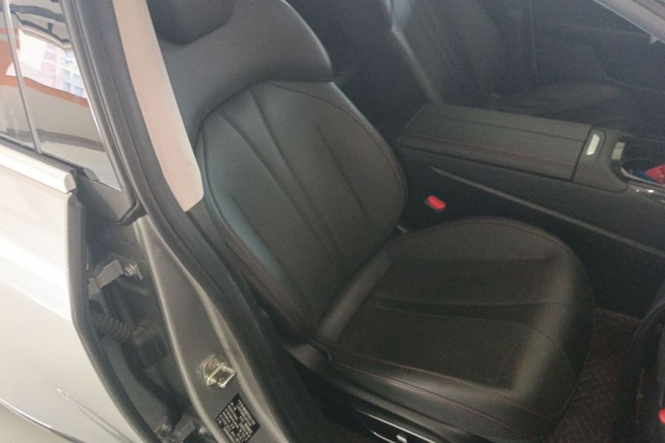 小鹏P7 2020款 706G中控内饰41