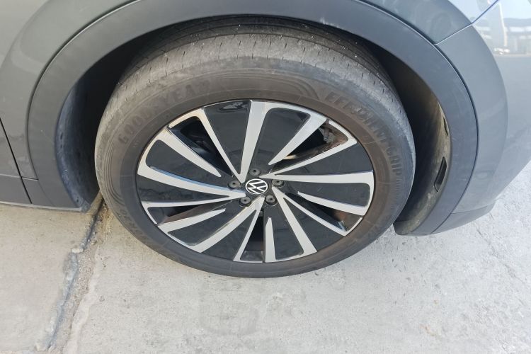 大众 ID.4 X 2021款 Pro 极智长续航版车身外观10