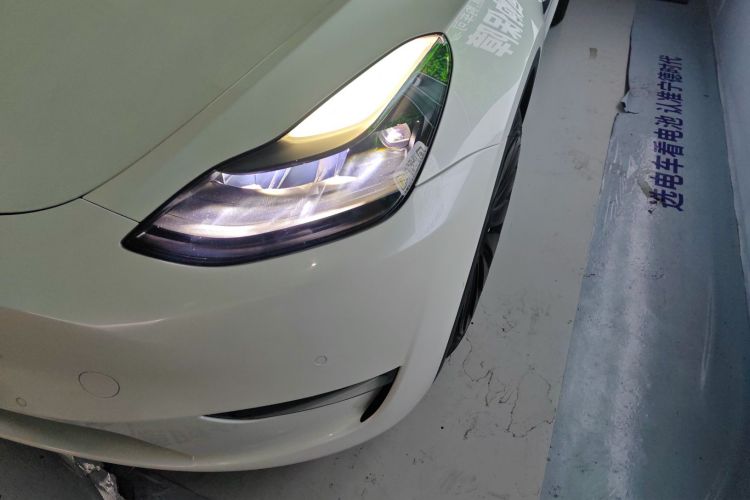特斯拉 Model Y 2021款 标准续航后驱版局部细节36