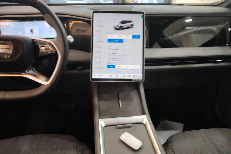 吉利银河 银河L7 2025款 EM-i 115km 远航版中控内饰16