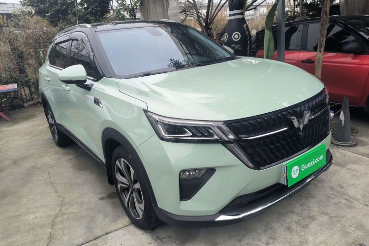 五菱汽车 五菱星辰 2021款 1.5T CVT星辉版车身外观3