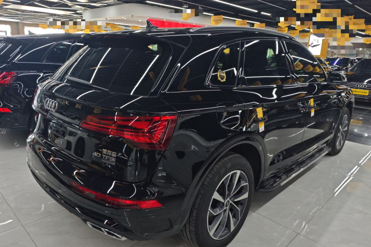 奥迪Q5L 2024款 40 TFSI 豪华动感型车身外观7