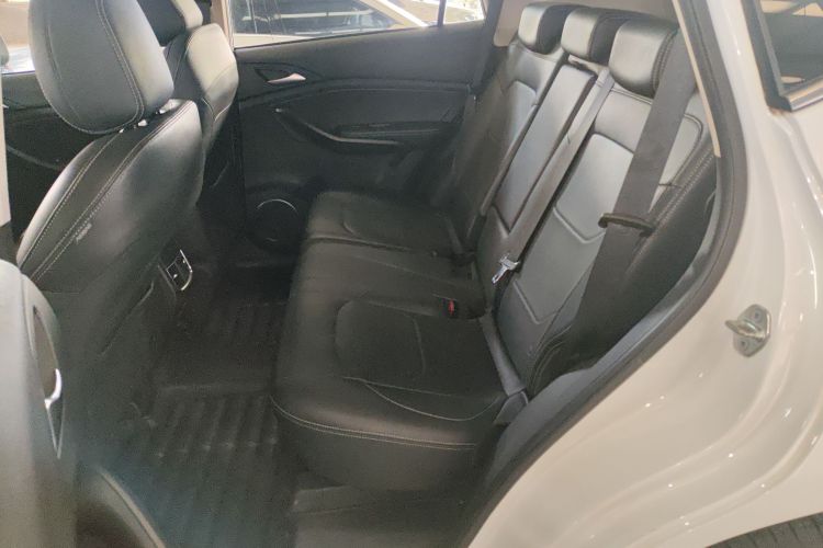 比亚迪 宋 2021款 经典版 1.5T 自动豪华型中控内饰21