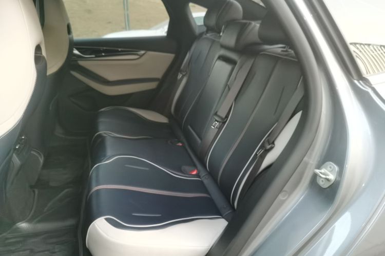 比亚迪 秦PLUS 2021款 DM-i 120KM 旗舰型中控内饰7004