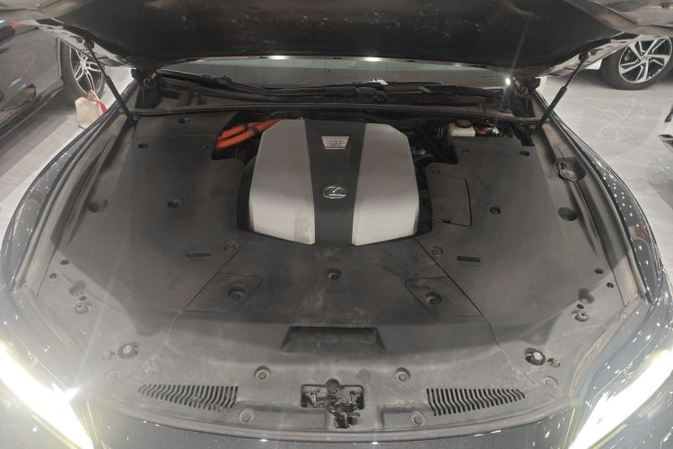 雷克萨斯LS 2021款 500h 卓越版局部细节24