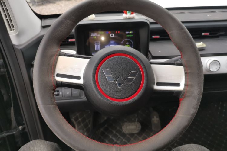 五菱汽车 宏光MINIEV 2022款 GAMEBOY 300km 玩咖款 磷酸铁锂局部细节13