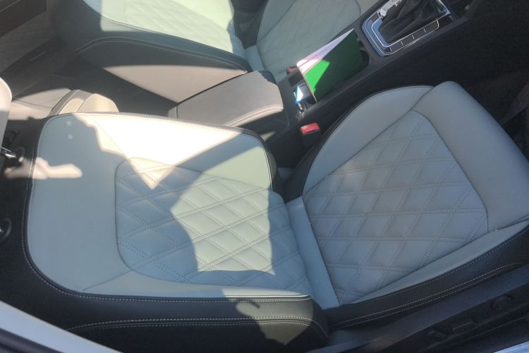 大众 迈腾 2023款 200万辆纪念版 330TSI DSG领先型局部细节41