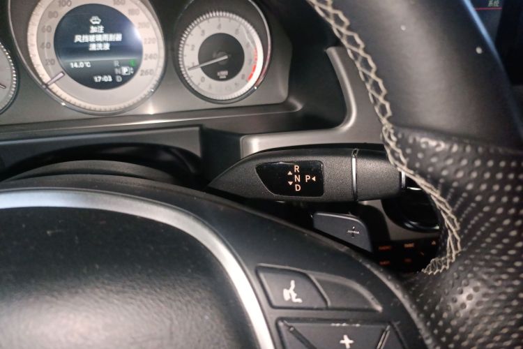 奔驰GLK级 2013款 GLK 300 4MATIC 时尚型局部细节18