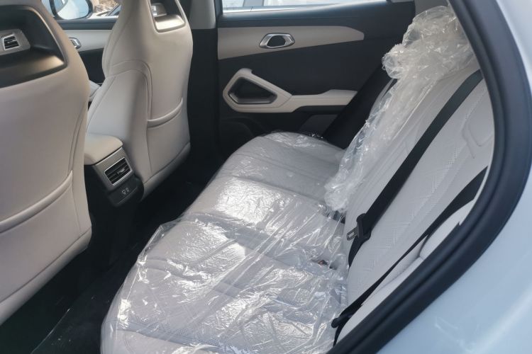 比亚迪 元UP 2025款 301KM 领航型中控内饰7004