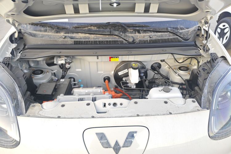 五菱汽车 宏光MINIEV 2025款 四门版 进阶款机舱底盘24