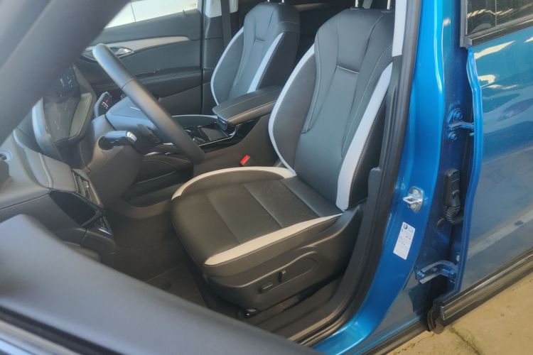 别克 2024款 昂科威S  25T 炫黑风尚版局部细节19