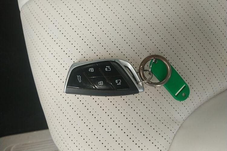 上汽大通MAXUS 大家7 2024款 605km 森林加长续航版中控内饰7001