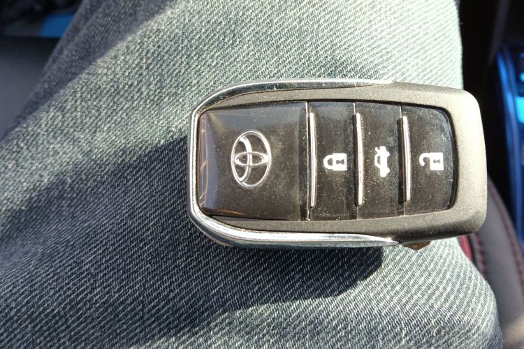 丰田 YARiS L 致炫 2017款 1.5E CVT劲速升级版中控内饰11