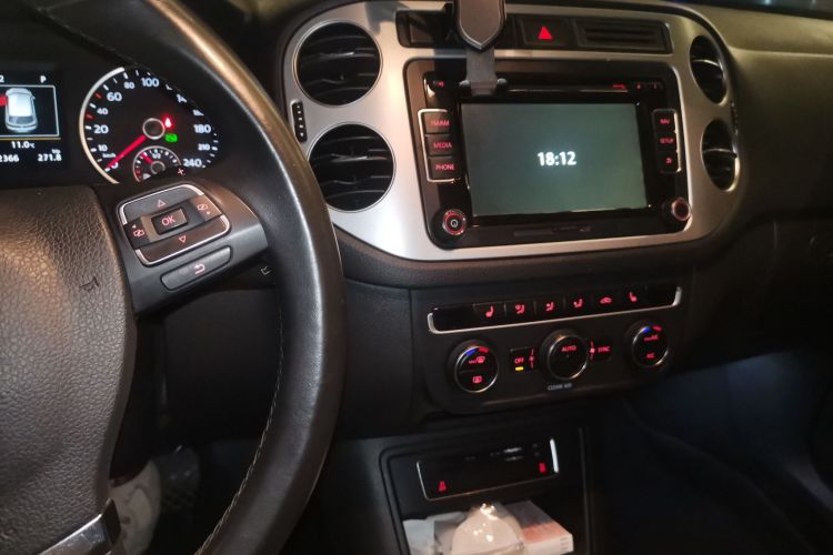 大众 途观 2016款 300TSI 自动四驱豪华版中控内饰16