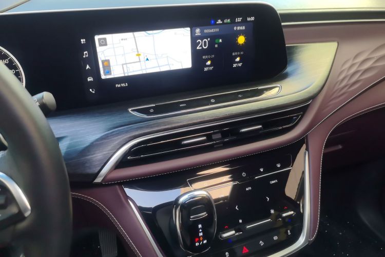 别克GL8 2022款 Avenir艾维亚 六座贤礼版中控内饰16