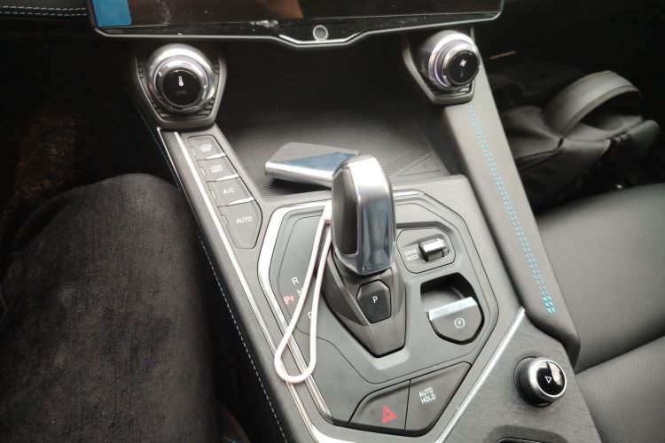 领克05 2020款 2.0TD 两驱耀Halo局部细节18