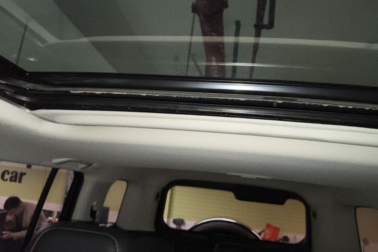 坦克300 2023款 越野版 2.0T 征服者中控内饰22