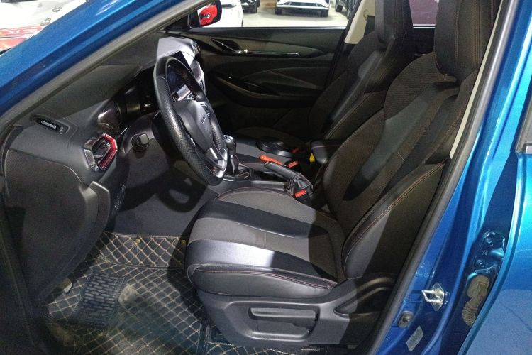 长安欧尚X5 2021款 改款 1.6L 手动豪华型中控内饰19