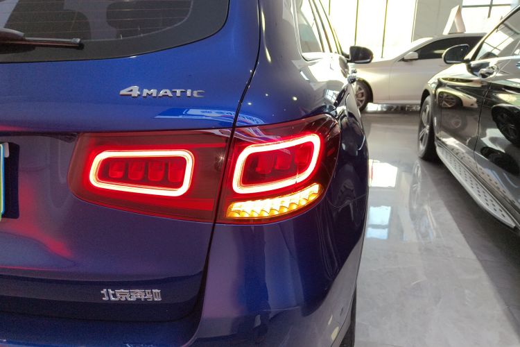 奔驰GLC 2021款 GLC 260 L 4MATIC 动感型车身外观9