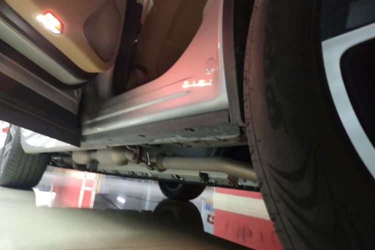 鸿蒙智行 问界M7 2024款 1.5T 智驾四驱Ultra版 5座局部细节9002