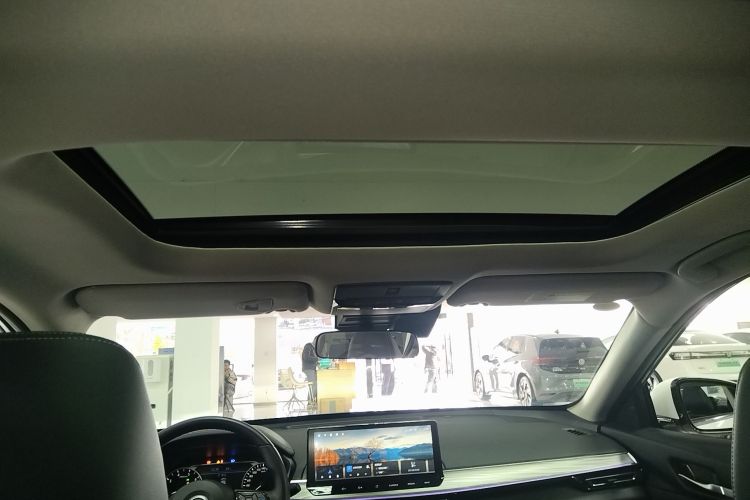 日产 天籁 2022款 2.0T XL 进享版中控内饰22