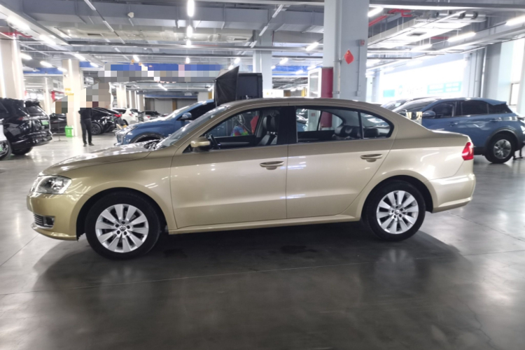 大众 朗逸 2013款 改款 1.4TSI DSG舒适版车身外观4