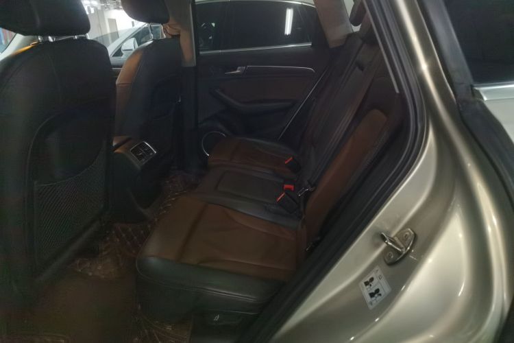 奥迪Q5 2016款 40 TFSI 舒适型中控内饰7004