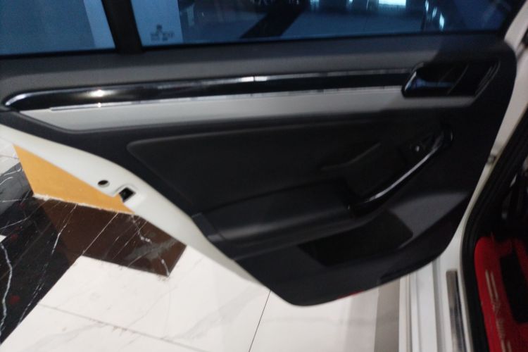 大众 速腾 2018款 280TSI DSG熠动版中控内饰7008