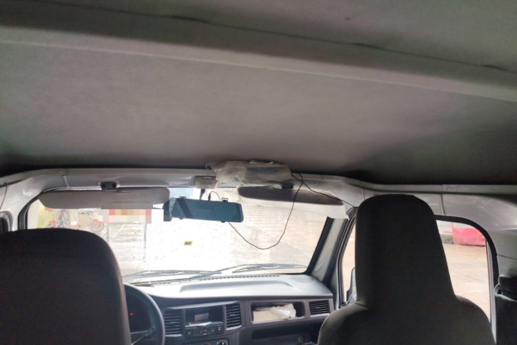 五菱汽车 五菱之光 2023款 1.5L 实用型 5/7座中控内饰22