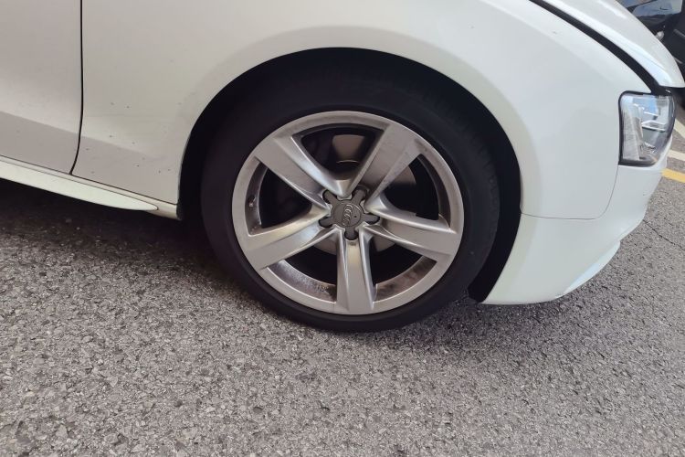 奥迪A5 2016款 Coupe 45 TFSI 进取型车身外观10