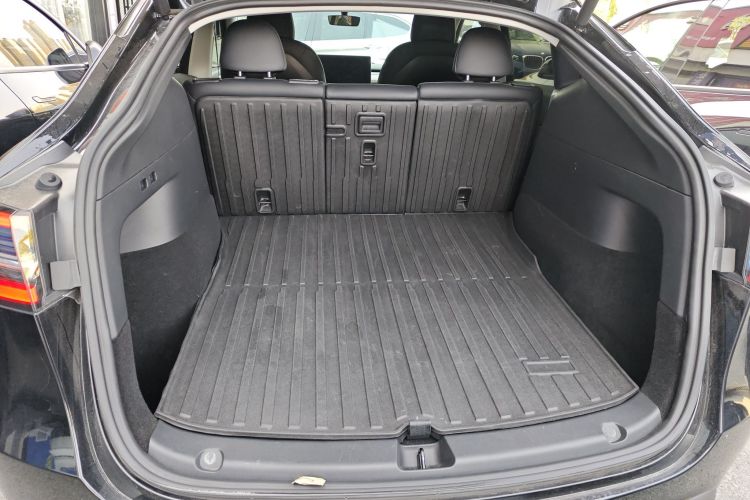 特斯拉 Model Y 2022款 后轮驱动版局部细节23