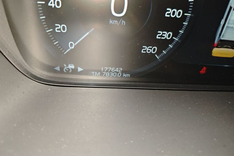 沃尔沃XC90 2020款 T5 智行豪华版 5座中控内饰15