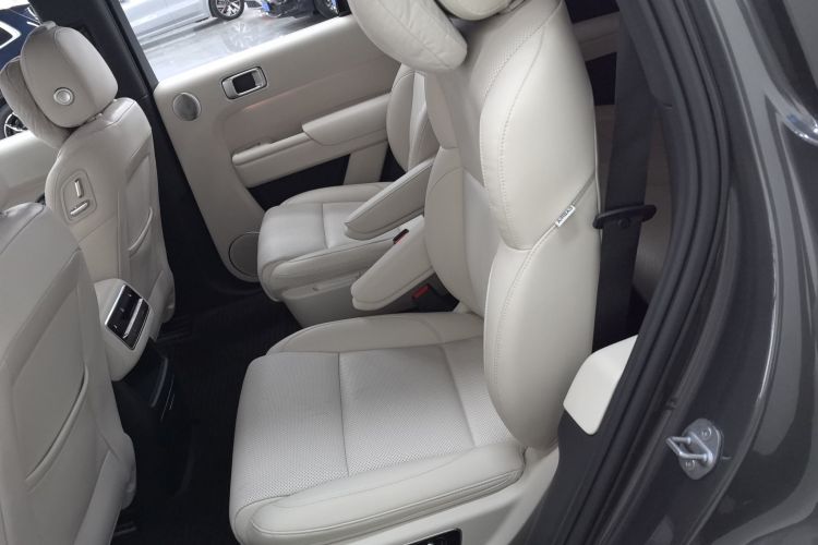 理想汽车 理想L8 2023款 Pro中控内饰21