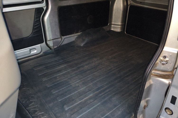 金杯 小海狮X30 2020款 1.5L 厢货超享型国VI SWC15M中控内饰21