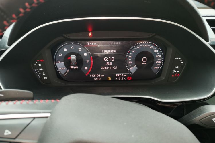 奥迪Q3 2019款 35 TFSI 时尚动感型中控内饰14