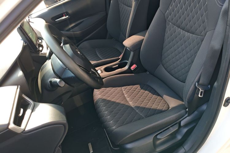 丰田 亚洲狮 2021款 2.0L 豪华版局部细节19