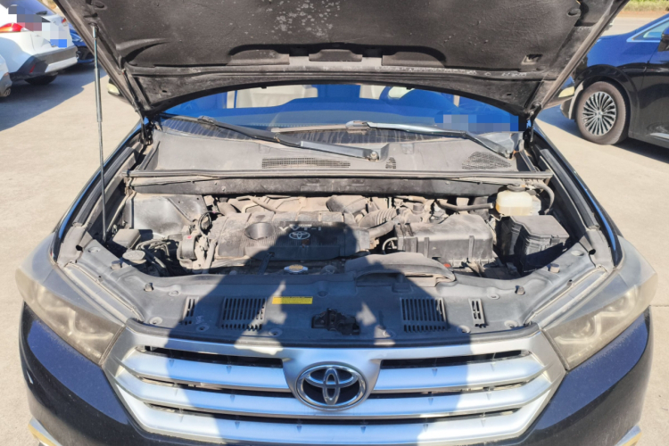 丰田 汉兰达 2012款 2.7L 两驱7座豪华版局部细节24