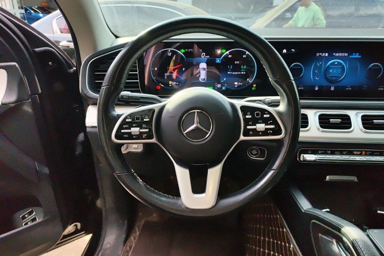 奔驰GLE新能源 2021款 GLE 350 e 4MATIC 轿跑SUV中控内饰13